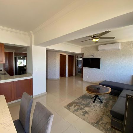 A Pie De Playa Con Alberca Jacuzzi Vista Al Mar Apartment Mazatlan Luaran gambar