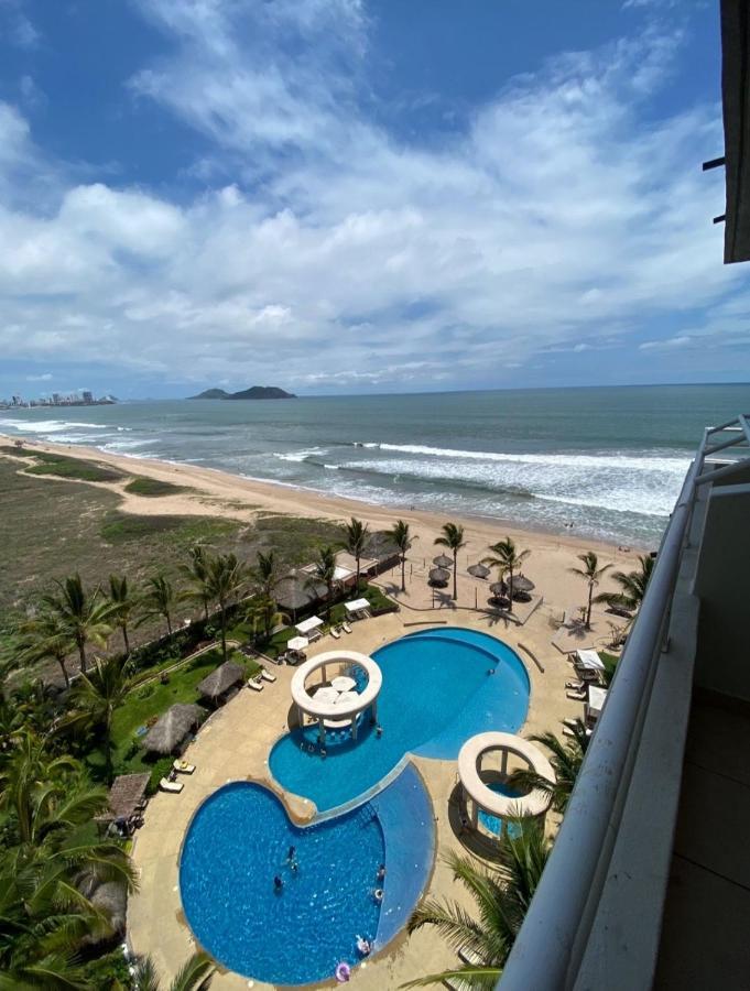 A Pie De Playa Con Alberca Jacuzzi Vista Al Mar Apartment Mazatlan Luaran gambar