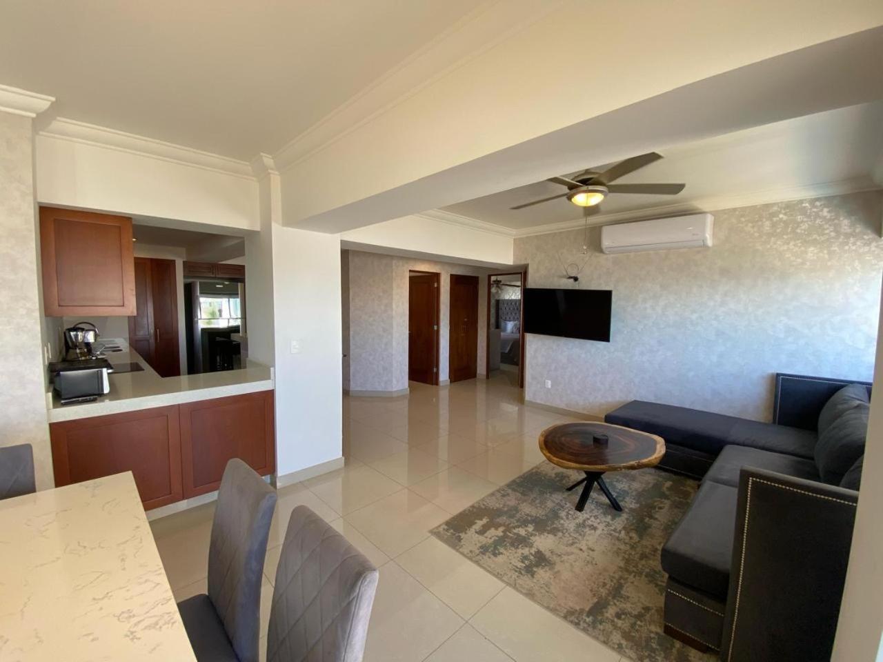 A Pie De Playa Con Alberca Jacuzzi Vista Al Mar Apartment Mazatlan Luaran gambar