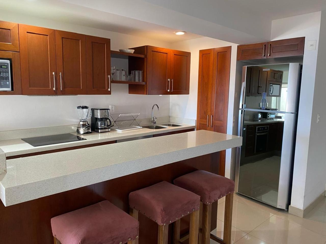 A Pie De Playa Con Alberca Jacuzzi Vista Al Mar Apartment Mazatlan Luaran gambar