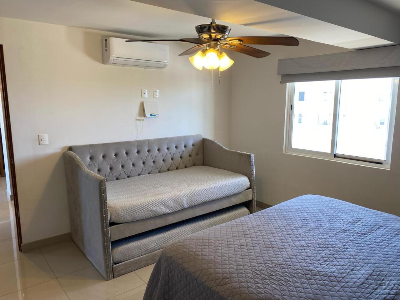 A Pie De Playa Con Alberca Jacuzzi Vista Al Mar Apartment Mazatlan Luaran gambar